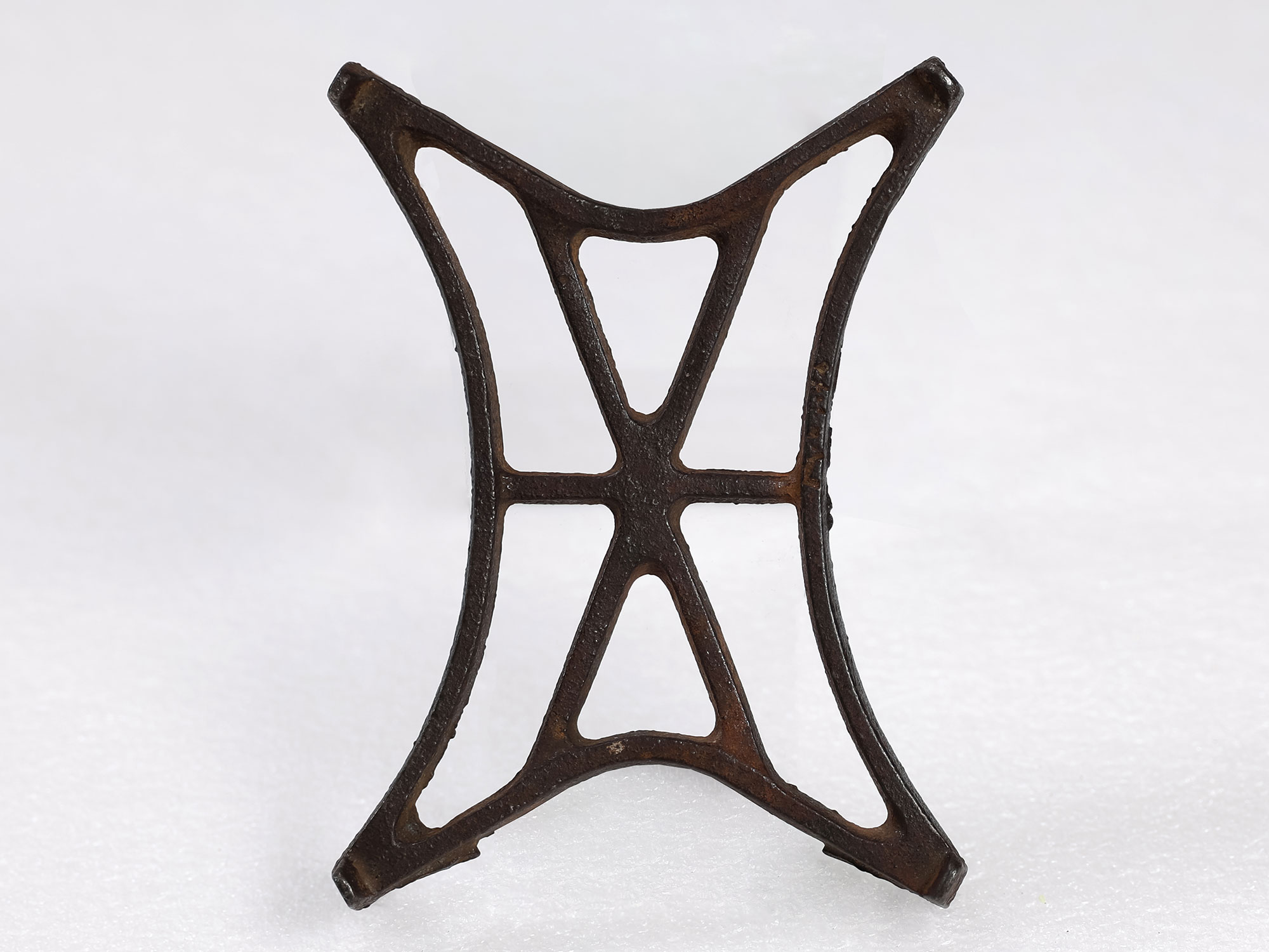 Wrought iron and cast iron trivets, Mrs. William Rockwood American Collection